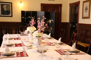 Government House, Regina. You can see the safe in the right hand corner (and some of the crystal on display).